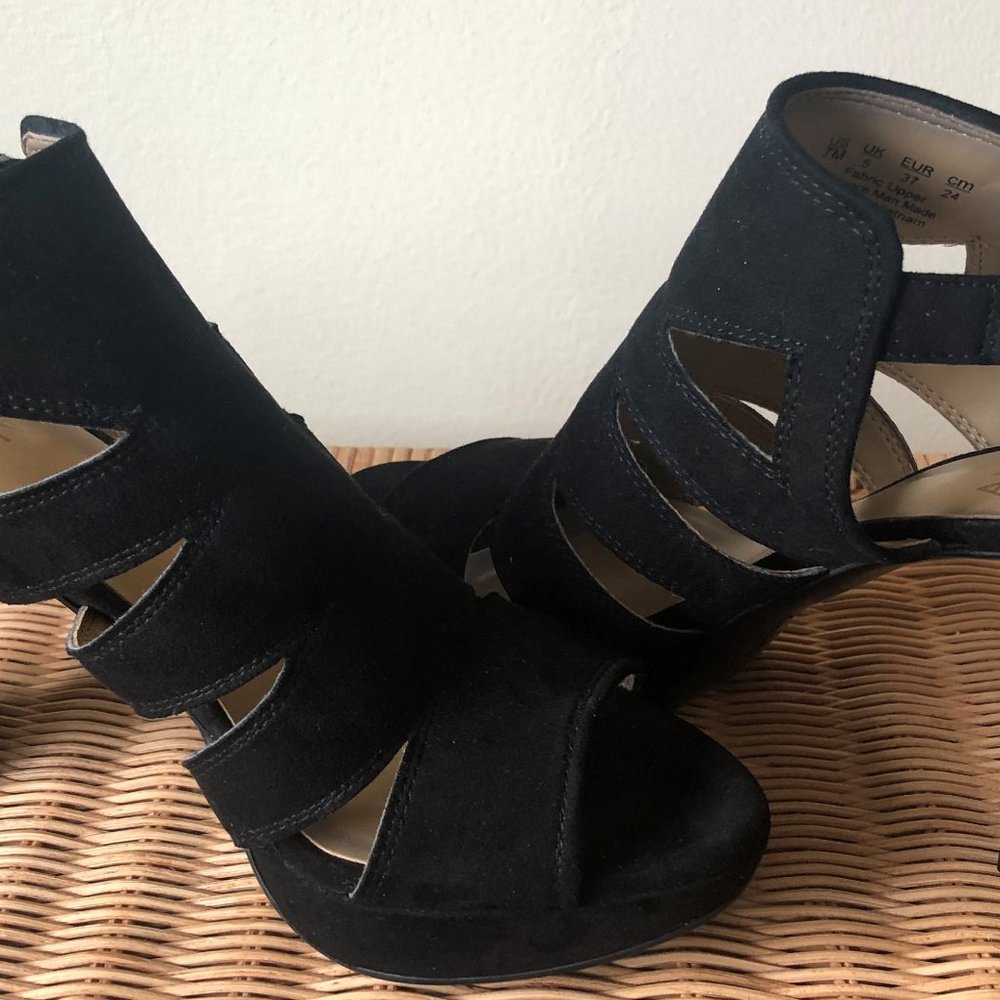 Naturalizer Suede Black Shoes